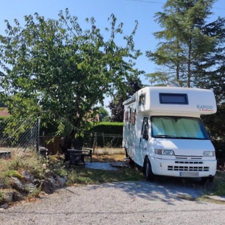 Charmant camping-car à la campagne Labessiere-Candeil Esterno foto