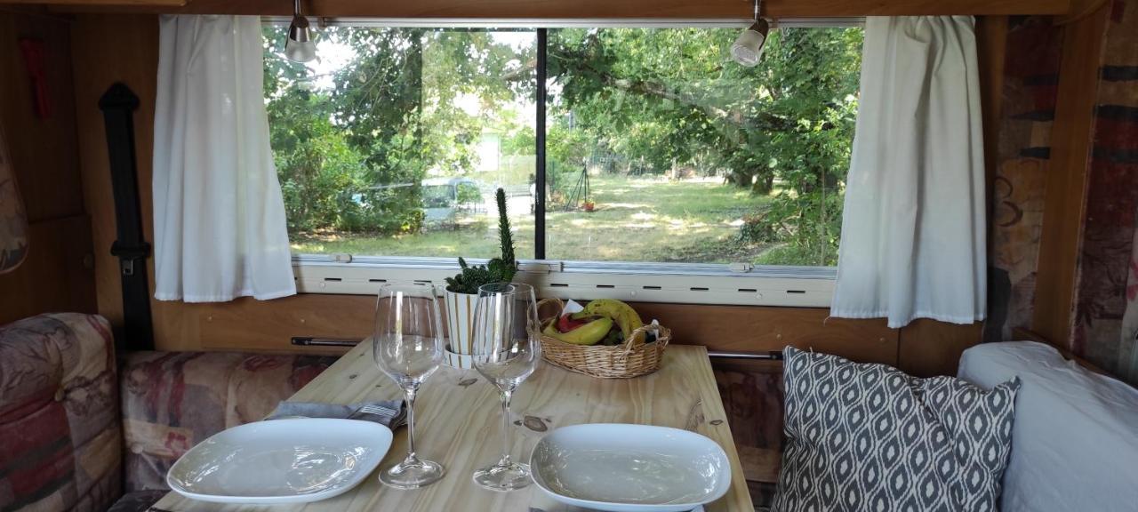 Charmant camping-car à la campagne Labessiere-Candeil Esterno foto