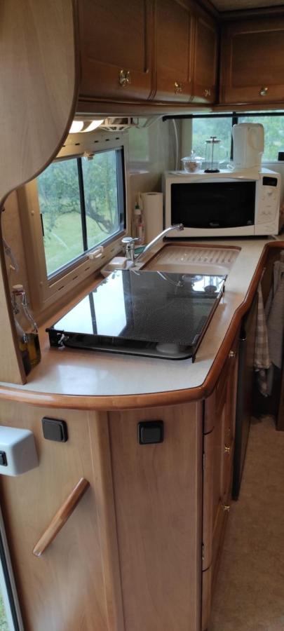 Charmant camping-car à la campagne Labessiere-Candeil Esterno foto