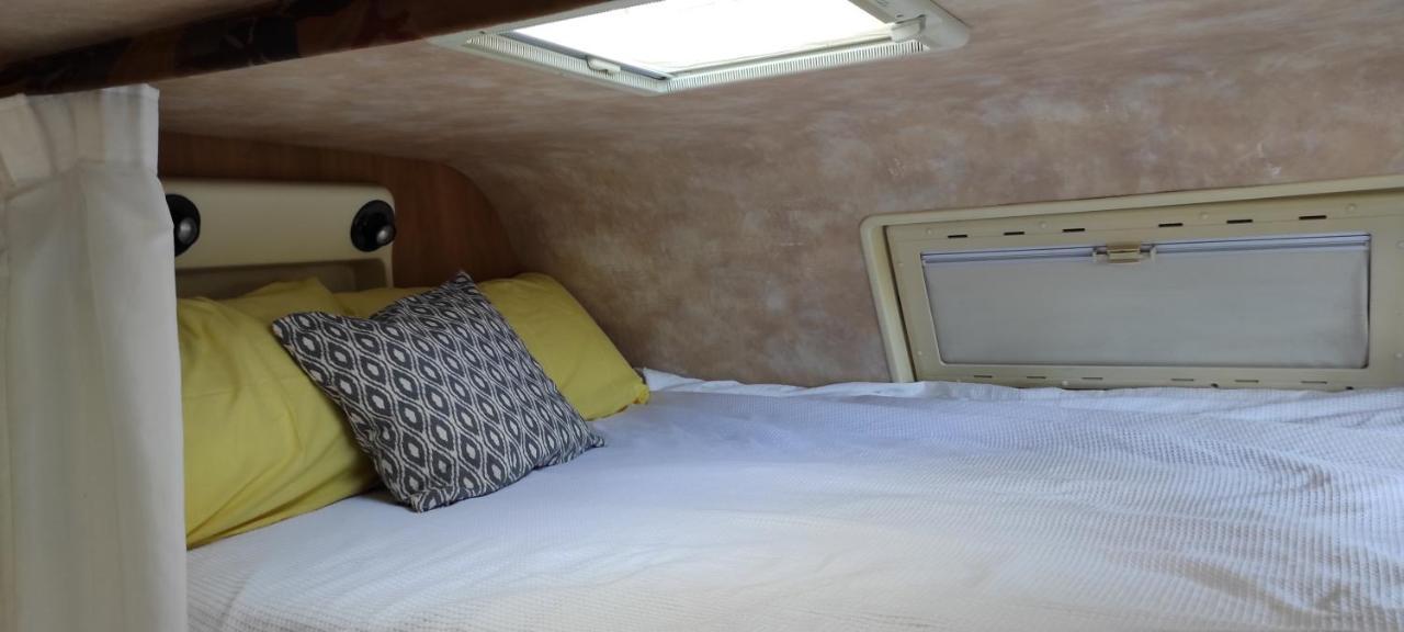 Charmant camping-car à la campagne Labessiere-Candeil Esterno foto
